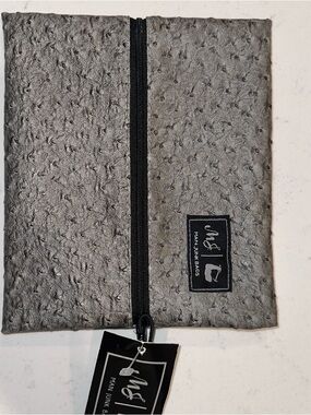 Man Junk bag Gray Ostrich-Texture Card & Key Holder
